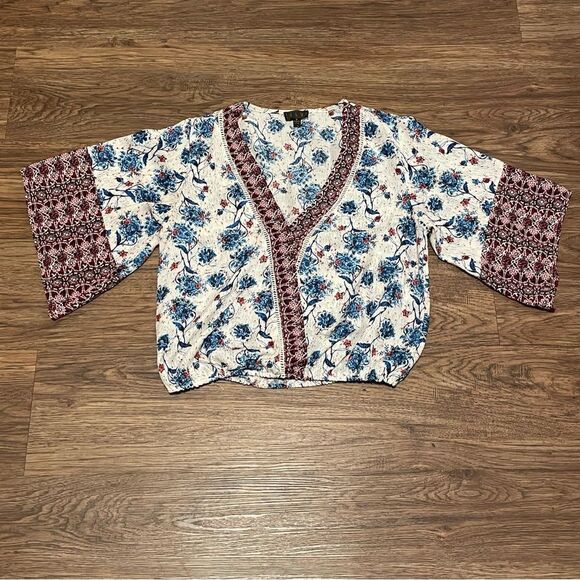OLM 1/2 Sleeve Boho Hippie Floral Patch Blouse White Blue Wine Size Small - Picture 3 of 8
